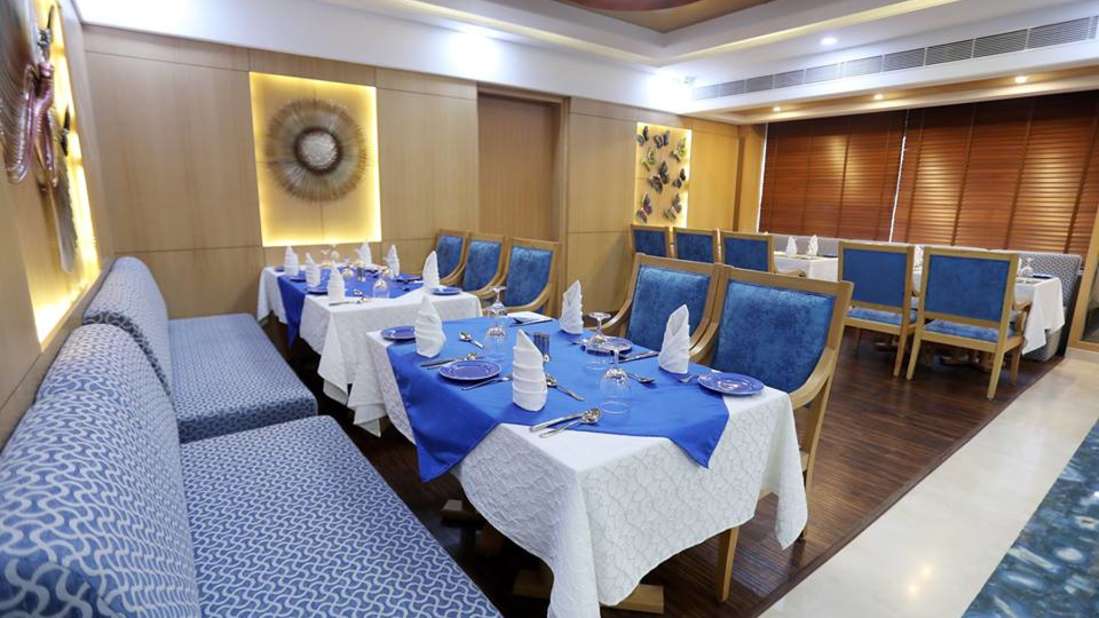 Blue Saucer Restaurant at Hotel GMS Grand Dehradun 2